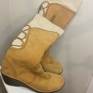 UGG Women's Brown and Cream Winter Boots